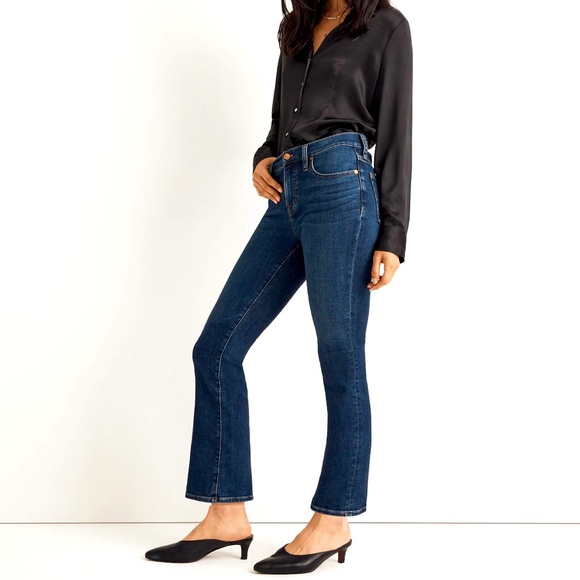 Madewell Denim - Madewell Women’s Mid Rise Kick Out Crop Jeans